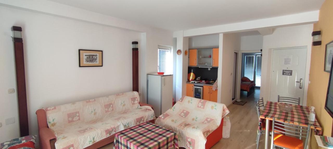 Apartments Vela - Pestani, Ohrid Exterior photo